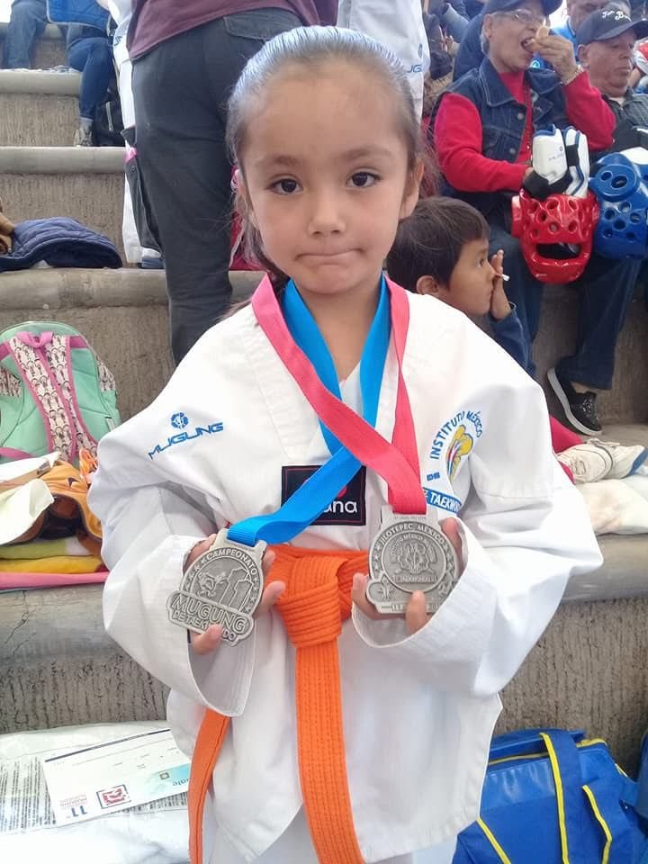 Muriel de niña